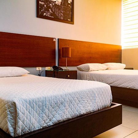Zafra'S Hotel La Troncal Dış mekan fotoğraf