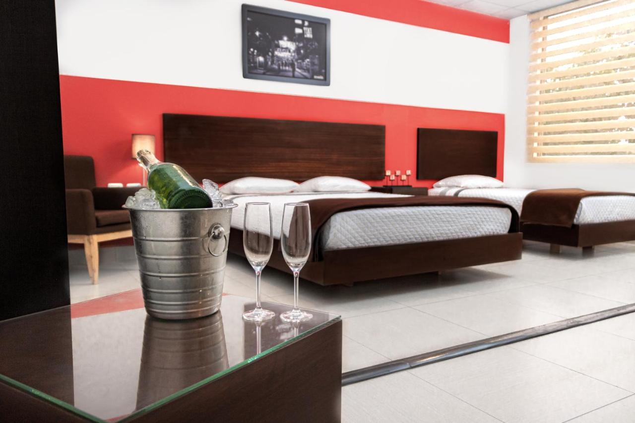 Zafra'S Hotel La Troncal Dış mekan fotoğraf