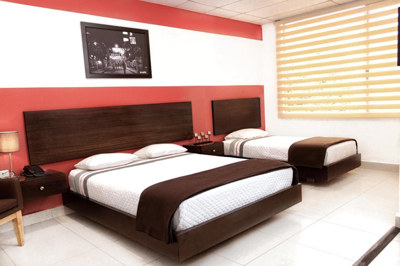 Zafra'S Hotel La Troncal Dış mekan fotoğraf