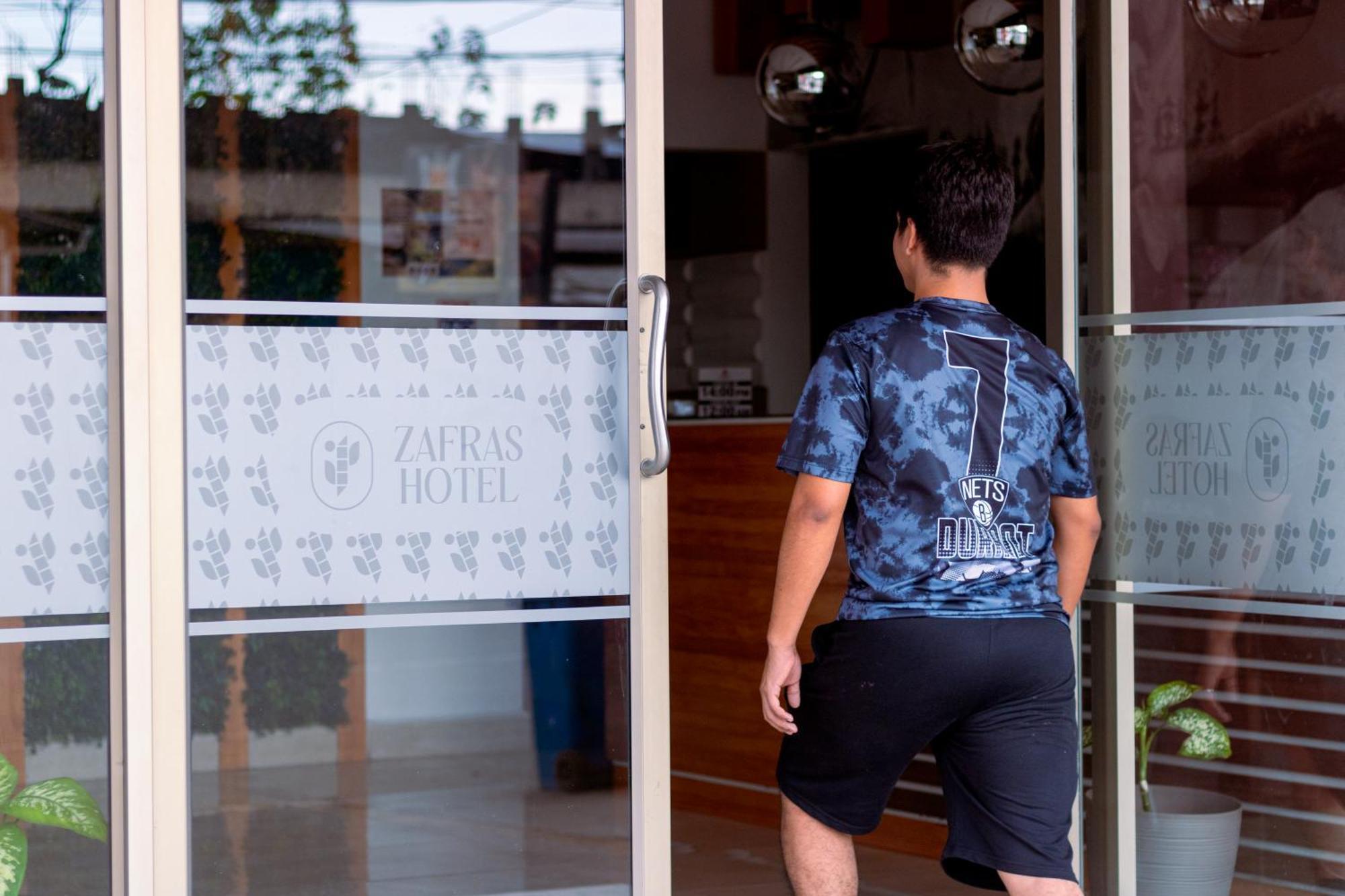 Zafra'S Hotel La Troncal Dış mekan fotoğraf