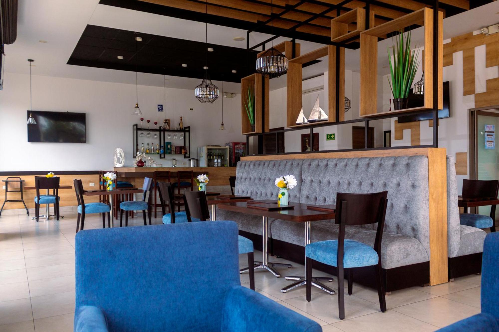 Zafra'S Hotel La Troncal Dış mekan fotoğraf