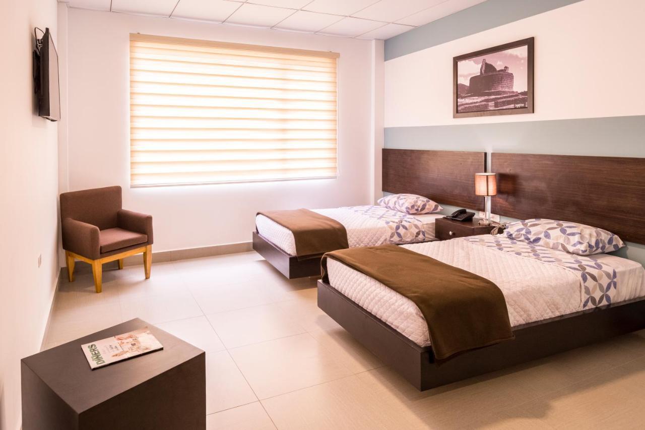 Zafra'S Hotel La Troncal Dış mekan fotoğraf