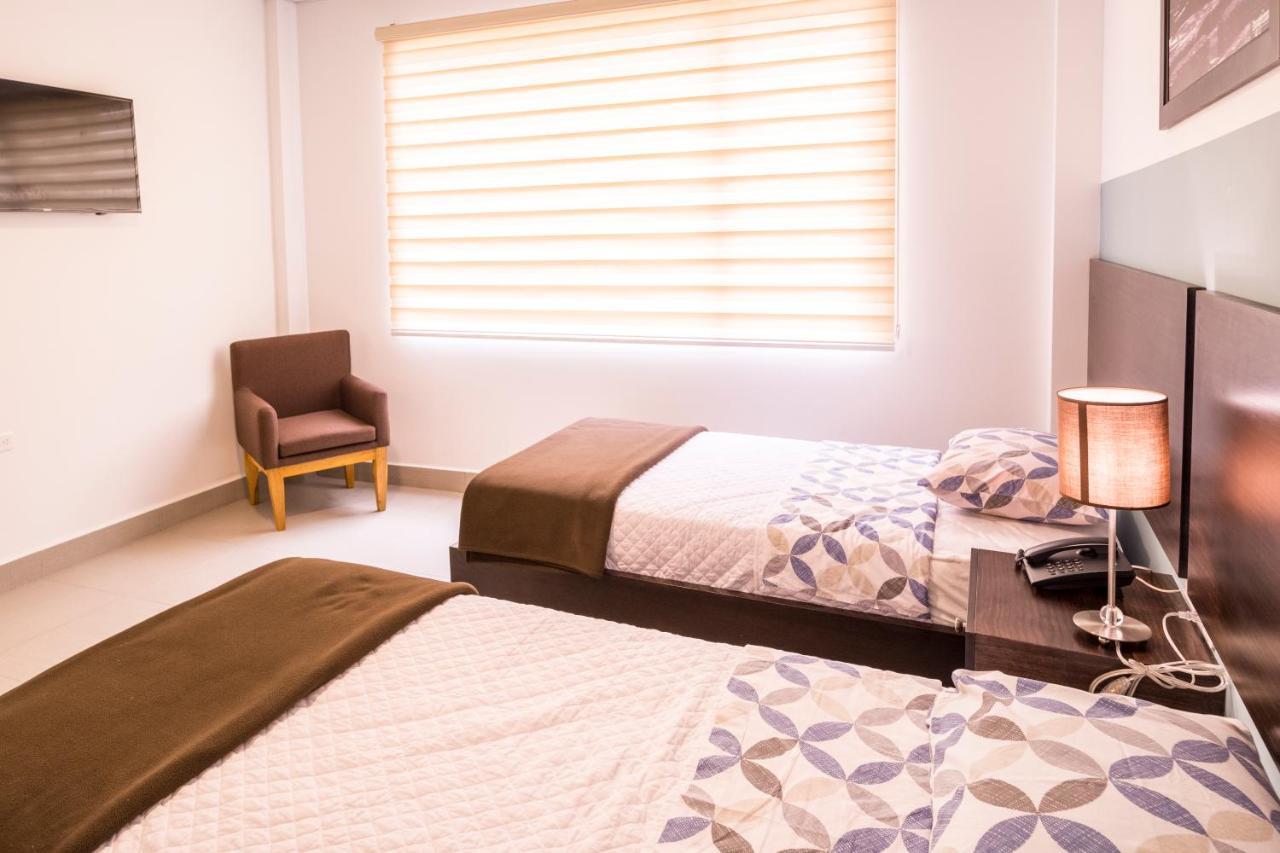 Zafra'S Hotel La Troncal Dış mekan fotoğraf